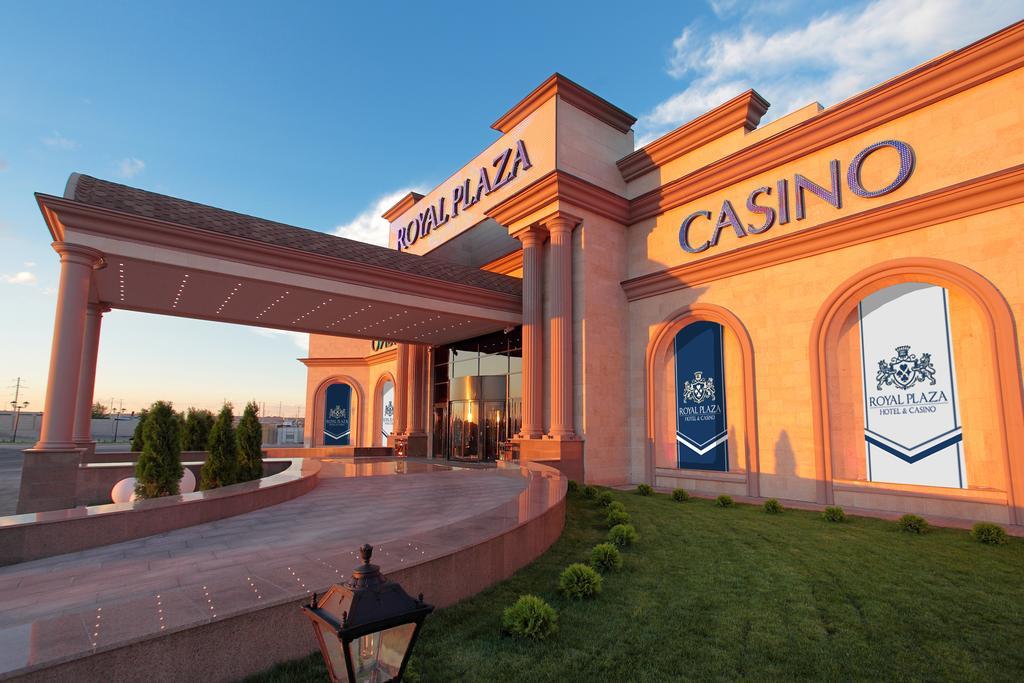 Royal Plaza Hotel And Casino Kapchagay Exterior photo